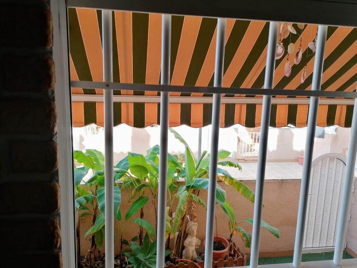 Magnificent 3 Bedroom House Close To The Beach With Community Swimming Pool Santa Pola Exterior foto